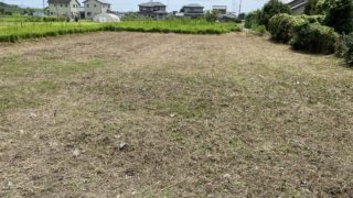 耕作放棄地の草刈り作業　浜松市浜北区